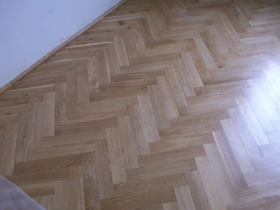Lakování parketů