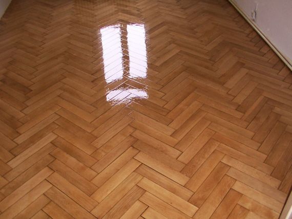 Lakování parketů - Mělník