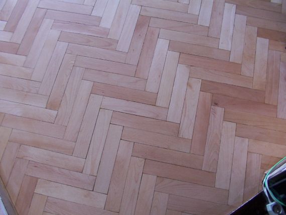 Broušení parketových podlah Praha 10